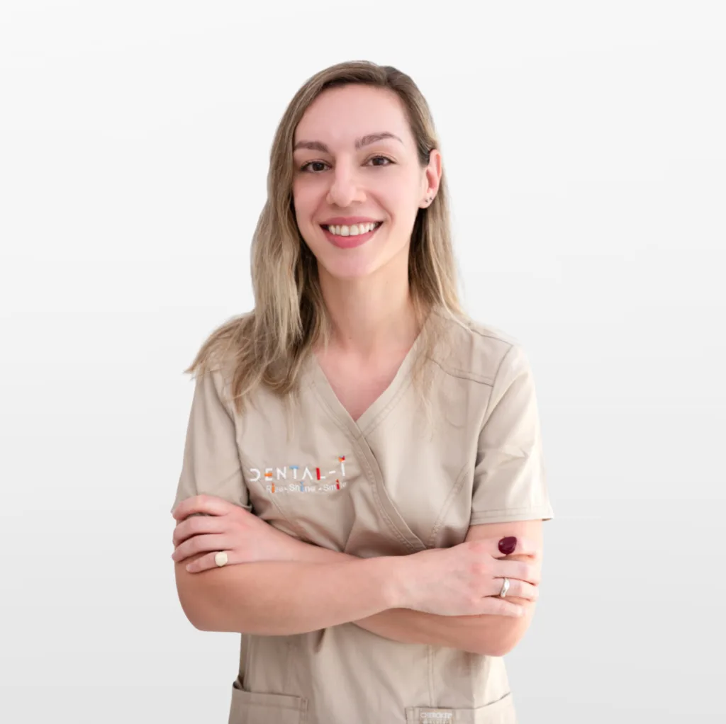 Ιωάννα Παπάλου, Περιοδοντολόγος στο Dental-i Ηλιούπολη